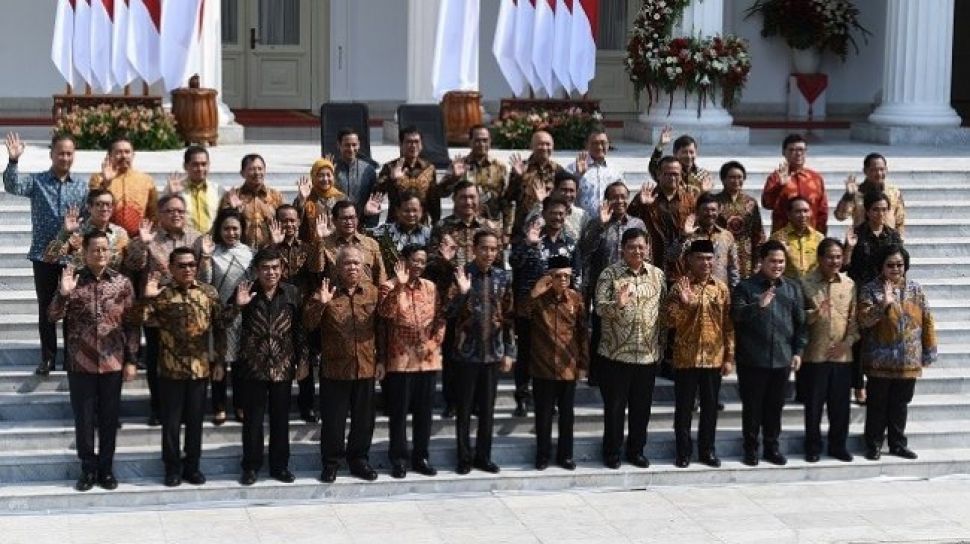 Jokowi Undang Menteri Ratas di Rabu Pon Besok, Tapi Disebut Bukan Untuk Reshuffle Kabinet