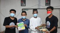 Milenial Banten Deklarasi Dukung Ganjar, Bagikan Sembako Hingga Buku ke TBM