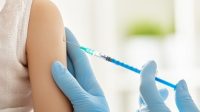 Vaksinasi Booster untuk Melindungi Lansia di Kampung Halaman
