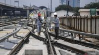 Pengemudi Ojek Curi 44 Batang Besi di Proyek LRT Kuningan, Langsung DIbawa ke Polsek Metro Setiabudi