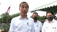Pengamat Ini Sebut Jokowi Berpotensi Jadi Musuh Bersama Pada Pemilu 2024; Strategi Cek Ombak Lihat Reaksi Masyarakat