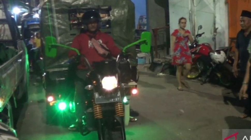 Sopir Bajaj Pilih Mudik Naik Gerobak Motor dari Ancol ke Jateng, Alasannya Lebih Irit dan Bisa Angkut 6 Orang