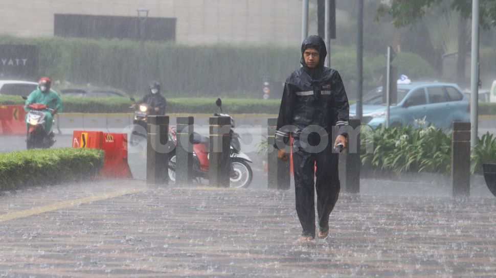 Prakiraan Cuaca Jakarta 19 Mei 2022, Siang Hari Hujan Tapi Jakpus, Jakut dan Kepulauan Seribu Cerah saat Pagi