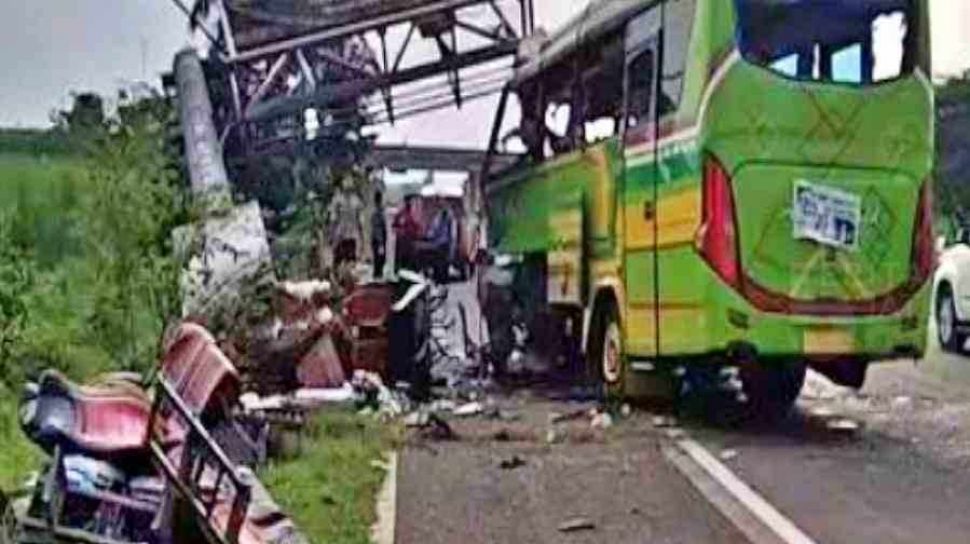 Kronologi Kecelakaan Bus di Tol Mojokerto, Diduga Sopir Mengantuk, Belasan Penumpang Meninggal Dunia